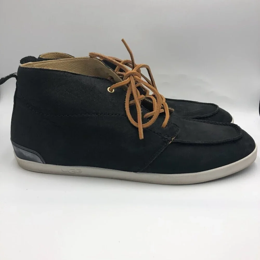 UGG Australia Men’s Black Suede Ankle Chukka Boots Size 12 Lightweight Comfort